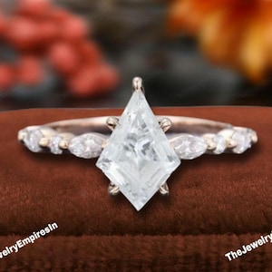 Kite shaped Moissanite engagement ring Unique 14k Rose gold Moissanite ring Women 7 Stone Diamond Wedding ring art deco Anniversary ring