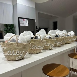 Accessoires de fête personnalisés : sacs de paille personnalisés pour filles, paniers-cadeaux de spa, fourre-tout marocain faits main, mini sacs bohèmes pour enfants