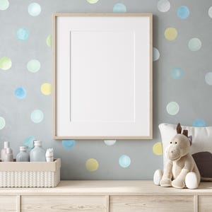 Juego de 84 calcomanías de pared con lunares de arcoíris pastel, calcomanías de pared para habitación infantil, puntos de acuarela de 5 cm, fáciles de despegar y pegar, ideales para alquiler - WBDOTW Muted Sea Glass