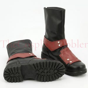 Custom red and black leather Deadpool cosplay boots, handmade for Halloween costumes, Comic Con, LARP events, and superhero convention cosplay. Iconic tactical anti-hero silhouette built to your exact measurements — foot length, width, instep, and heel circumference. All sizes available including wide and extra-large. Crafted by expert artisans. Free worldwide tariff-free shipping.