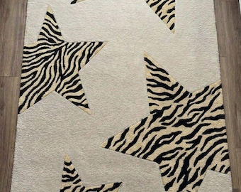 Zebra Star Hand-Tufted Wool Rug