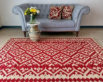 Royal Ruby Geometric Wool Dhurrie