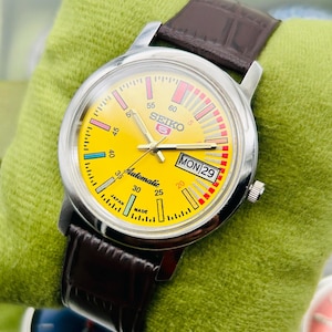 Vintage 1990 Seiko 5 Automatic Day-Date Japanese Men&#39;s Wrist Watch Yellow Dial-Handmade Leather Band