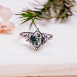 Marquise shape Moss Agate Silver Ring-Vintage Style Jewelry With Zircon-Moss Agate Engagement Ring-Art Deco Style Green Gem Inspired Ring