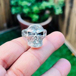 Sterling Silver Skull Ring – Gothic Biker Jewelry, Engraved Skull Band, Punk Rock Statement Ring for Men, Gifts for Him, Mens Jewelry