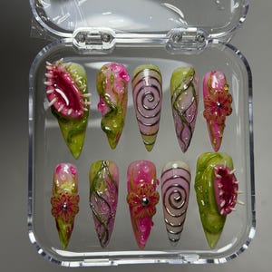 Venus Flytrap Inspired Press On Nails, Botanical Gothic Manicure, 3D Floral Art image 9