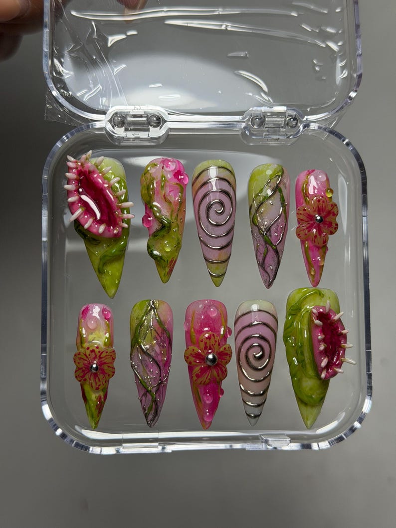Venus Flytrap Inspired Press On Nails, Botanical Gothic Manicure, 3D Floral Art image 9