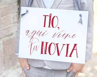 Spanish Wedding Ring Bearer Banner "Uncle, Here Comes Your Bride" | "Tío, aquí viene tu novia"