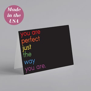 24 cartes minimalistes de fierté arc-en-ciel | Vous êtes parfait tel que vous êtes | Ensemble de papeterie d'encouragement de la fierté LGBTQ+