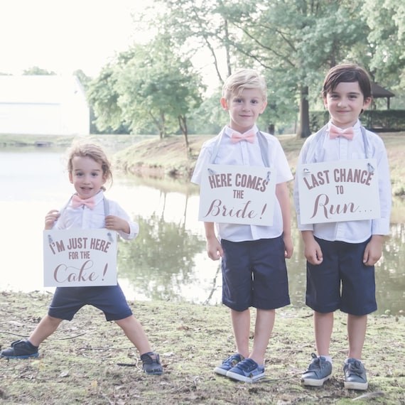 Set of 3 Wedding Signs 3 Flower Girls Ring Bearer Signs Here - Etsy Israel Set of 3 Wedding Signs 3 Flower Girls Ring Bearer Signs Here - Etsy Israel