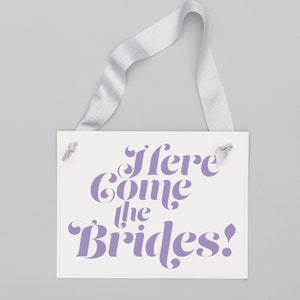 Décoration de mariage homosexuelle | Banderole de cérémonie lesbienne pour les porteurs d'alliances | Voici les mariées