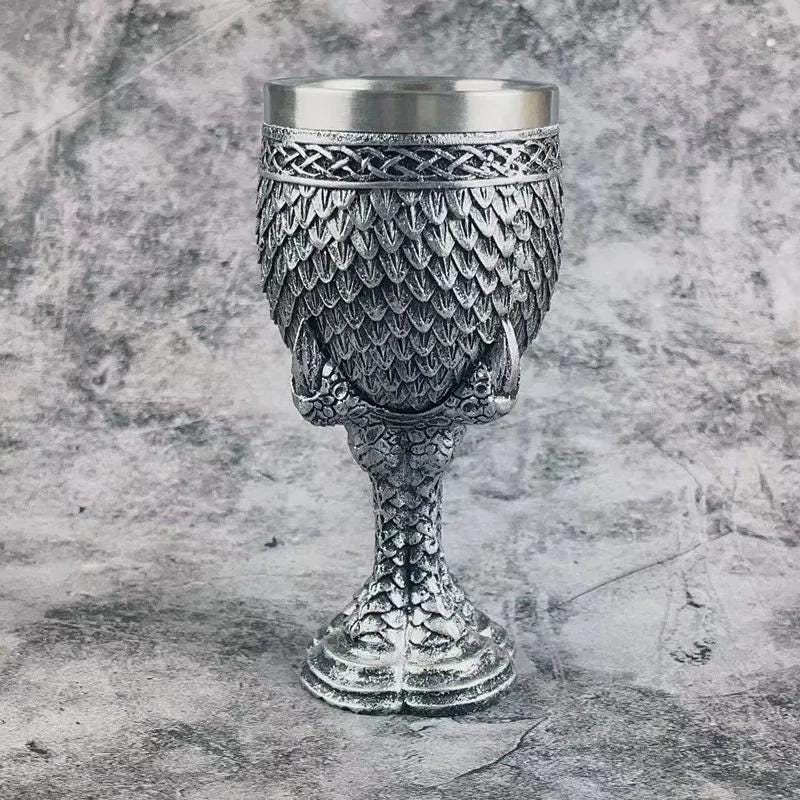 3D Dragon Scale Goblet – Vintage Silver Dragon Claw Wine Glass – 304 Stainless Steel & Resin Cup – Medieval Fantasy Barware