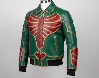 Chaqueta bomber de cuero inspirada en Runescape / Chaqueta de cosplay con armadura de dragón verde y rojo / Ropa de juego / Equipo personalizado para fanáticos de los videojuegos