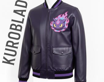 Chaqueta bomber personalizada de Pokémon Chandelure para cosplay - Disfraz universitario de Halloween de piel de vaca morada - Regalo bordado para fans del anime