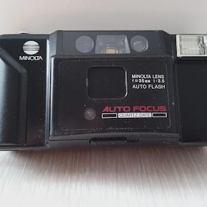 MINOLTA AF-E Auto Focus Point & Shoot Compact 35mm Film Camera (working)
