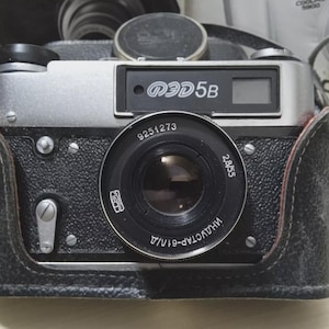 Fed 35mm USSR film camera with 55mm f/2.8 Industar L/D M39 lens  |tested