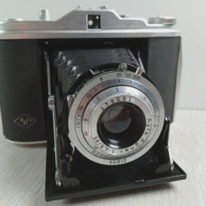 Agfa Speedex Folding Camera. 85mm f/4.5 Agfa Agnar Lens. Germany Tested