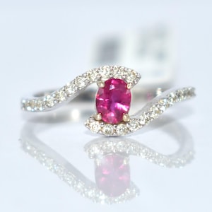 Ruby Engagement Ring Vintage 14k Yellow Gold Ring Oval Cut Engagement Rings Art Deco Ruby Ring Diamond Prong Set Bridal Anniversary Ring