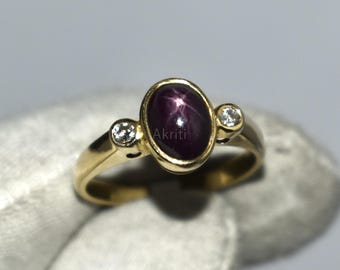 手作りの14Kゴールド天然スタールビーカボションスタールビーリング•ダイヤモンドアクセント付きオーバルジェムストーンリング•トレンドのヒーリングジュエリー