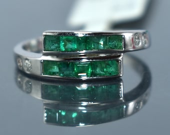 エレガントな1カラットエメラルドシルバーリング - スクエアカット