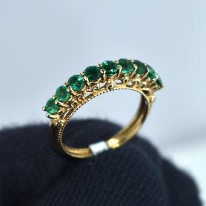 Emerald Eternity Band Ring in 14K Gold, Dainty Full Eternity Stacking Ring, May Birthstone Band, Green Gemstone Wedding Ring