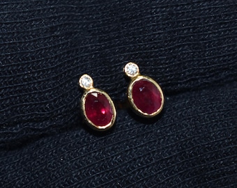 Kolczyki z litego złota 14K z diamentami i rubinami | Kolczyki z kamieniem urodzinowym w lipcu | Prezent na każdą okazję | Wyjątkowa ręcznie robiona biżuteria ze złota