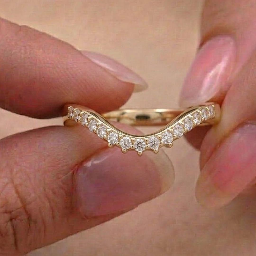 Round Cut Moissanite Wedding Band Ring in 10K Yellow Gold Half Eternity ...