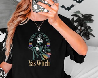 Yas Witch Gay Halloween Shirt T-shirt fierté LGBTQIA Top Queer drôle d'Halloween Witchcore Cadeau d'Halloween esthétique Sorcière arc-en-ciel LGBT