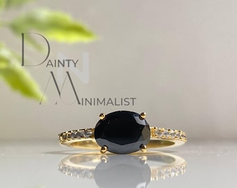 Anillo de compromiso único con acento de moissanita ovalada de diamante negro, anillo de novia gótico, anillo de boda alternativo para ella, regalo de Navidad.