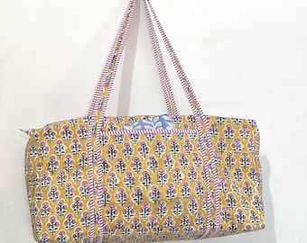 Bolsa de lona grande de algodón acolchado hecha a mano: Bolsas de fin de semana con estampado floral en bloques