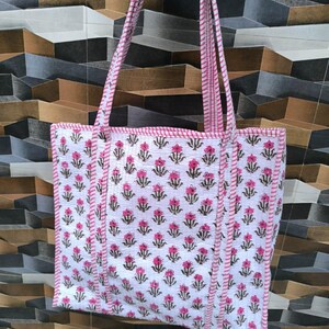 Handmade Cotton Quilted Tote Bag, Beautiful Shopping Bag , Handmade Floral Print Travel Bag, Decorative Eco Friendly Bags, Women Grocery Bag