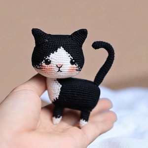 Handmade Crochet Black and White Cat Plush, Amigurumi Tuxedo Cat, Kawaii Cat Lover Gift, Unique Pet Memorial, Cute Stuffed Animal