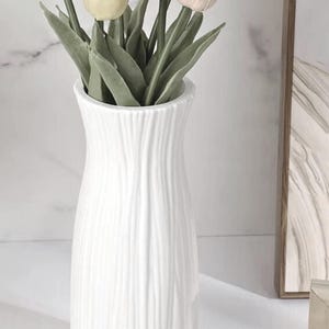白いプラスチック製の花瓶、模造陶器製植木鉢バスケット、ホームデコレーション用