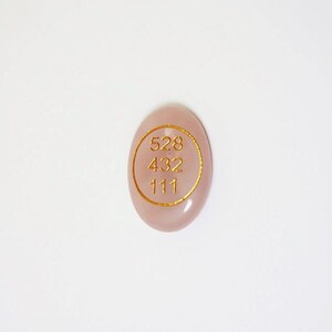 Natural Rose Quartz Palm Stone Engraved with 528 432 111 | Love Manifestation Crystal for Healing, Romance, Angelic Guidance & Heart Chakra Meditation