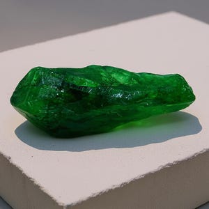 Colombian Emerald Rough: Green Gemstone for Jewelry Making, Chakra Healing (160-170 Ct