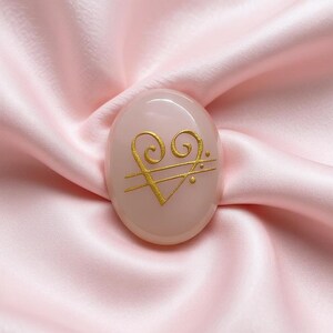 Rose Quartz Love Sigil Crystal with 528 432 111 Frequencies, Healing Palm Stone for Romance, Manifestation, Heart Chakra Activation, Spiritual Energy Work & Meditation Gift