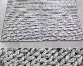 Handwoven Grey Wool Rug – Chunky Braided Modern Flatweave Carpet