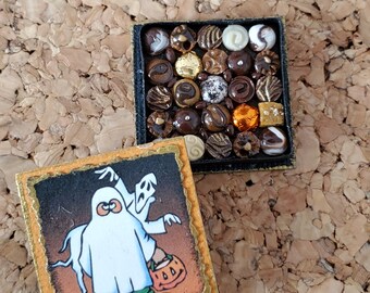 Boîte miniature de chocolats à l'échelle 12 en pâte polymère Halloween