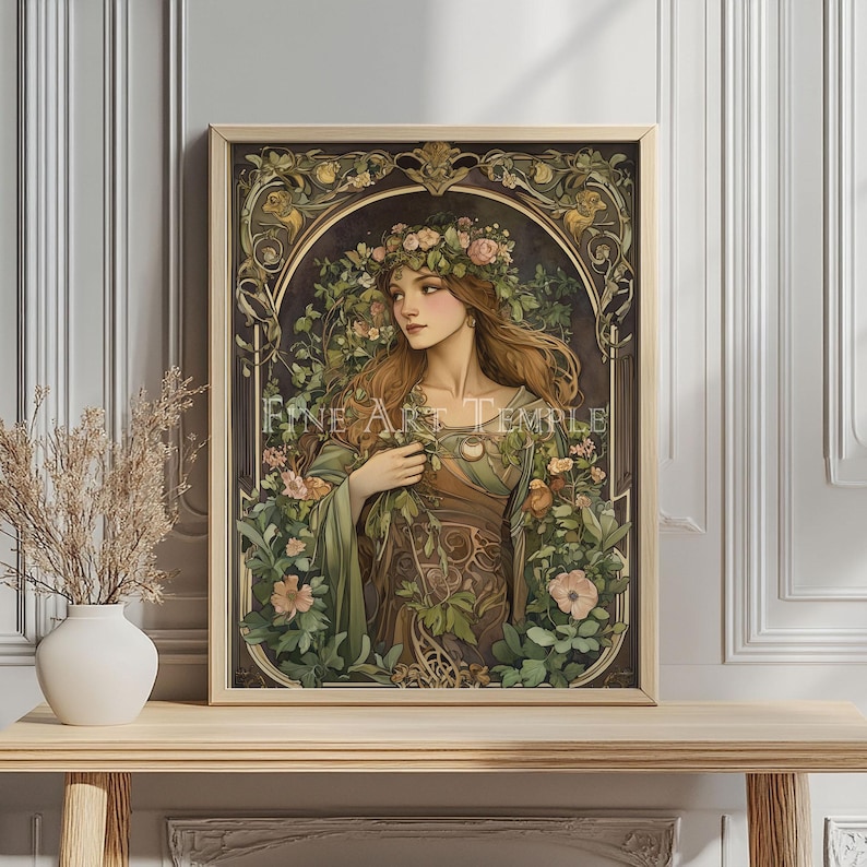 Puede incluir: Una impresi&oacute;n art&iacute;stica rectangular enmarcada que presenta la ilustraci&oacute;n de una persona con cabello largo y casta&ntilde;o, una corona de flores y t&uacute;nicas verdes, rodeada de intrincados patrones bot&aacute;nicos y enredaderas, con el texto Fine Art Temple centrado.