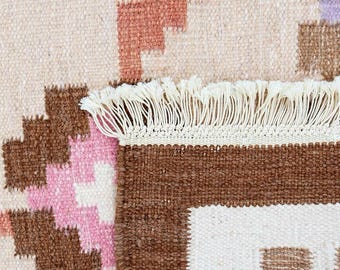 Handwoven Geometric Area Rug, Neutral Cream Rug with Floral Border, Boho Living Room Rug, Handmade Wool Accent Rug, Minimalist Home Decor