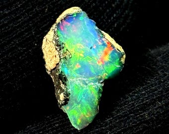 AAA Quality Natural Ethiopian Opal Rough Welo Fire Top Grade Raw Gemstone For Gift & Making Jewelry 3.75 Carat 18x11 mm