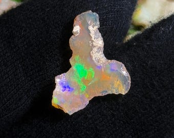 Ópalo etíope natural de calidad AAA de 4,35 quilates, forma antigua en bruto, 20 x 16 mm, ópalo de fuego múltiple en bruto para hacer joyas y regalos.