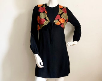 1970s Black Crepe Floral Dress