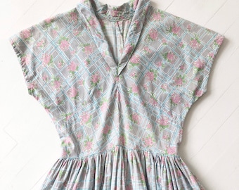 1950s Grey Floral Print Dress
