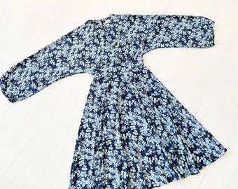 Vestido de algodón con estampado floral azul de los años 80