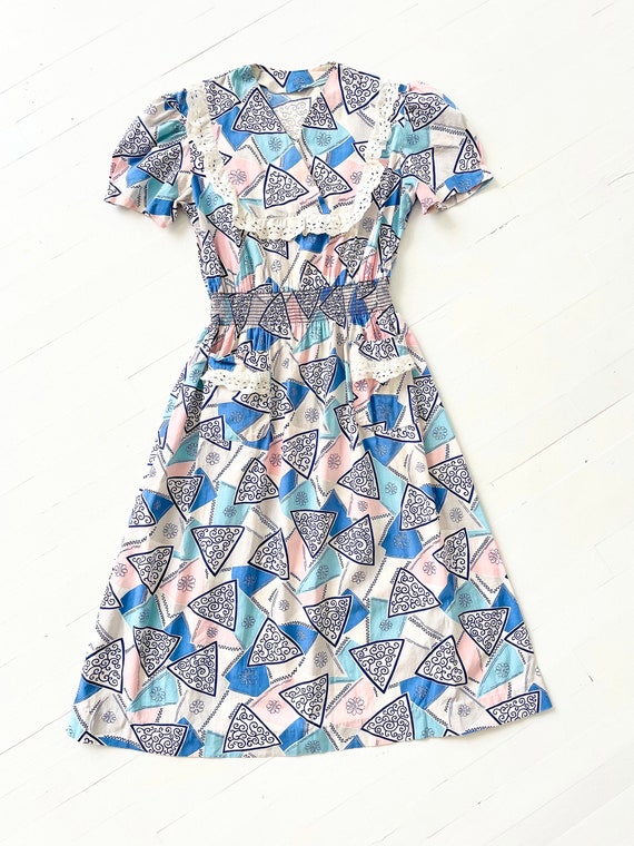 1940s Pastel Printed Cotton Dress with Eyelet Trim - image 4