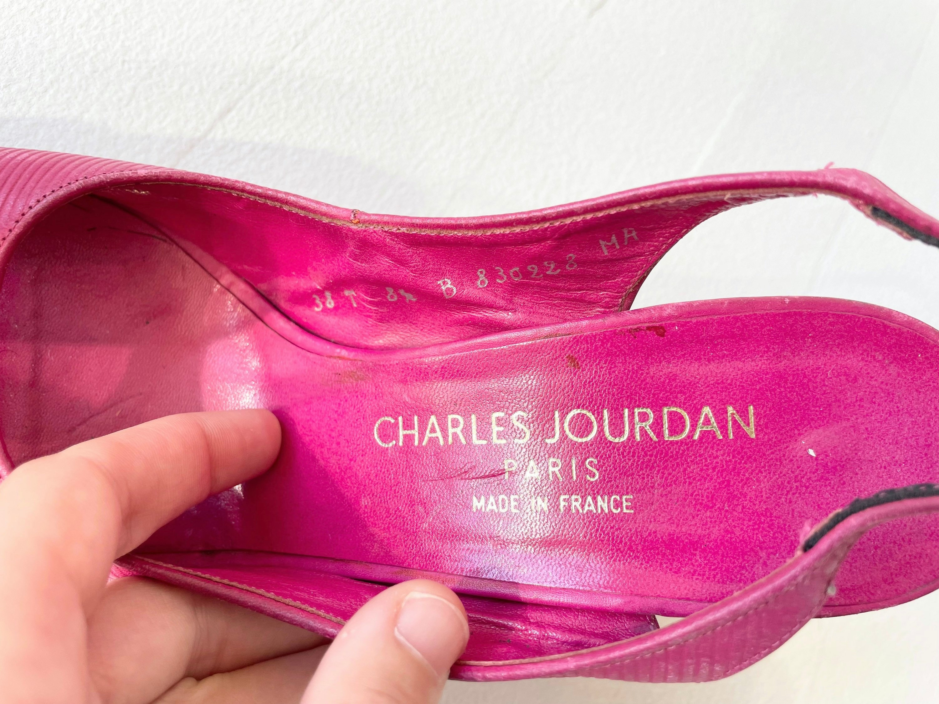 Escarpins Charles Jourdan - Cuir Rose Pâle - Taille 38.5 - Talon Haut Kitten Heel - Occasion TBE