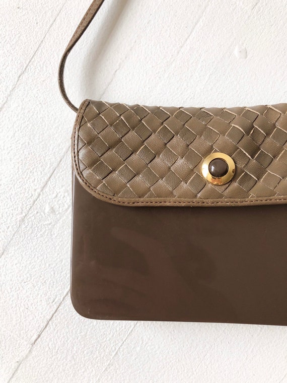 1970s Italian Brown Woven Leather + Plexiglass Bag - image 2