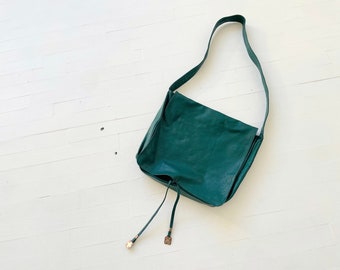 Bolso bandolera vintage de piel verde bosque