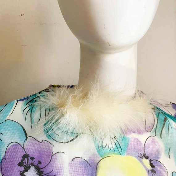 1960s Floral Print Marabou House Gown - image 3